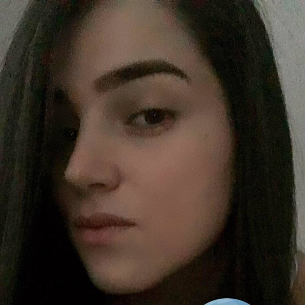 Meet your Posher, Paola